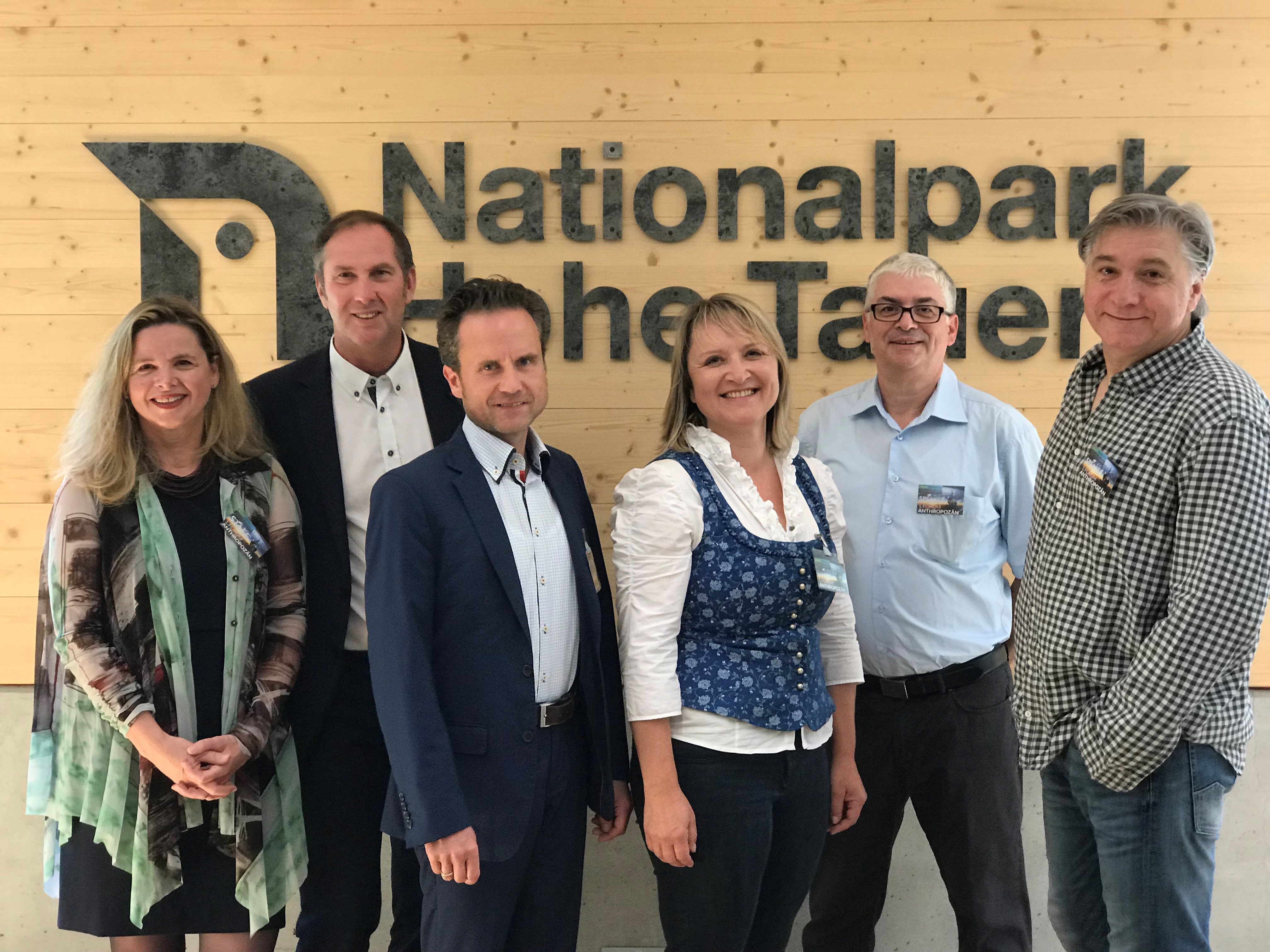 PR Bild Forum Anthropozän v.l.n.r.: Dr.in Sabine Seidler, Dr. Horst Peter Groß, FH-Prof. Ing. Mag. Dr. Peter Granig, Mag.a Karin Haselböck, ao. Univ.-Prof. Dr. Michael Wagreich, Werner Boote © Christian Senger