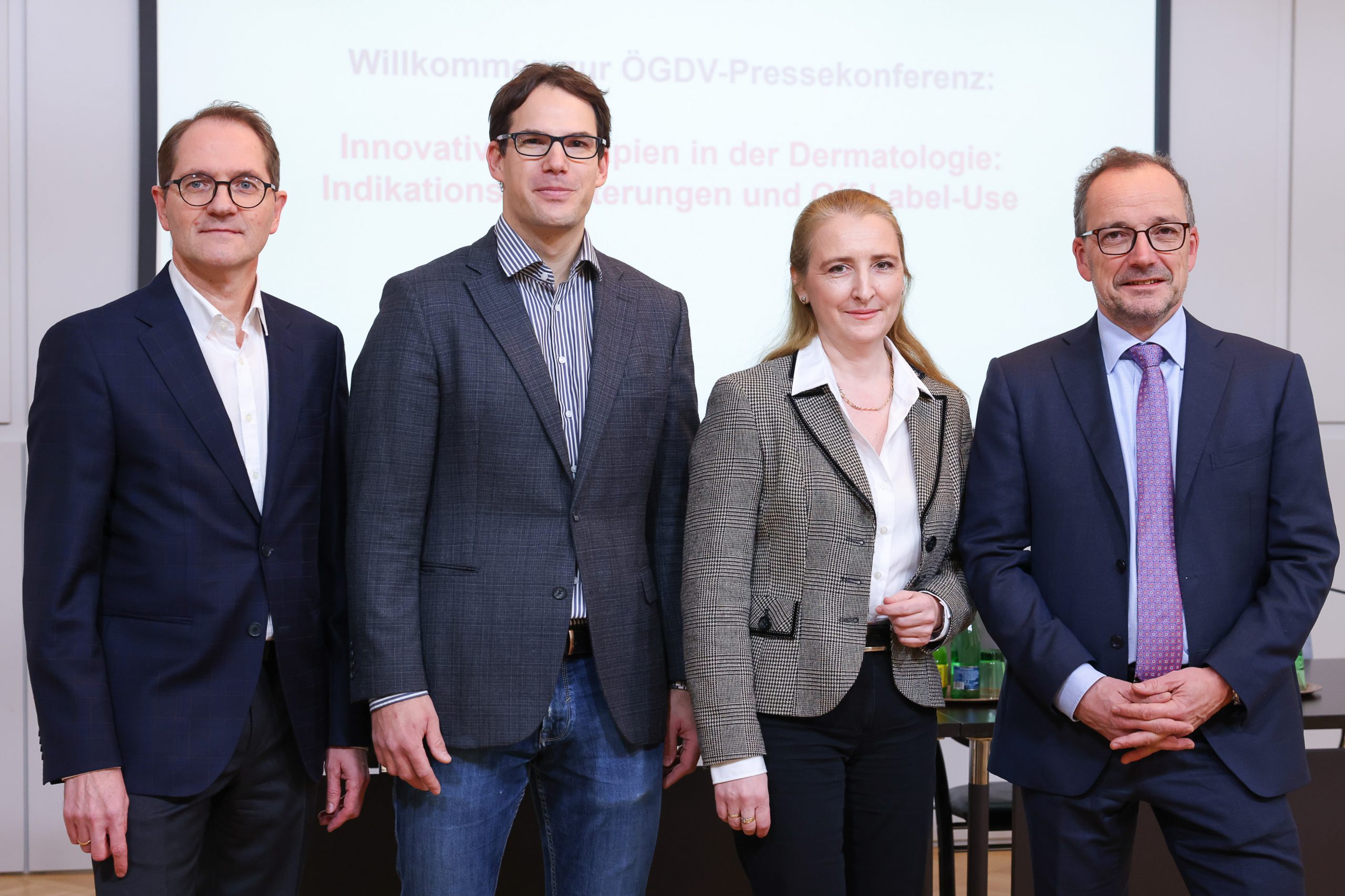 V.l.n.r.: Prof. Dr. Franz Legat, Prof. Dr. Johannes Griss, Prof. Dr. Angelika Hofer, Prof. Dr. Johann W. Bauer © APA, Ludwig Schedl