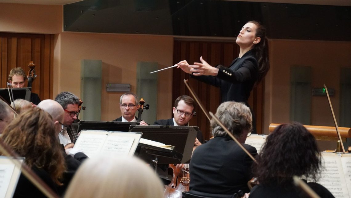 Dorothy Khadem-Missagh dirigiert © Beethoven Frühling