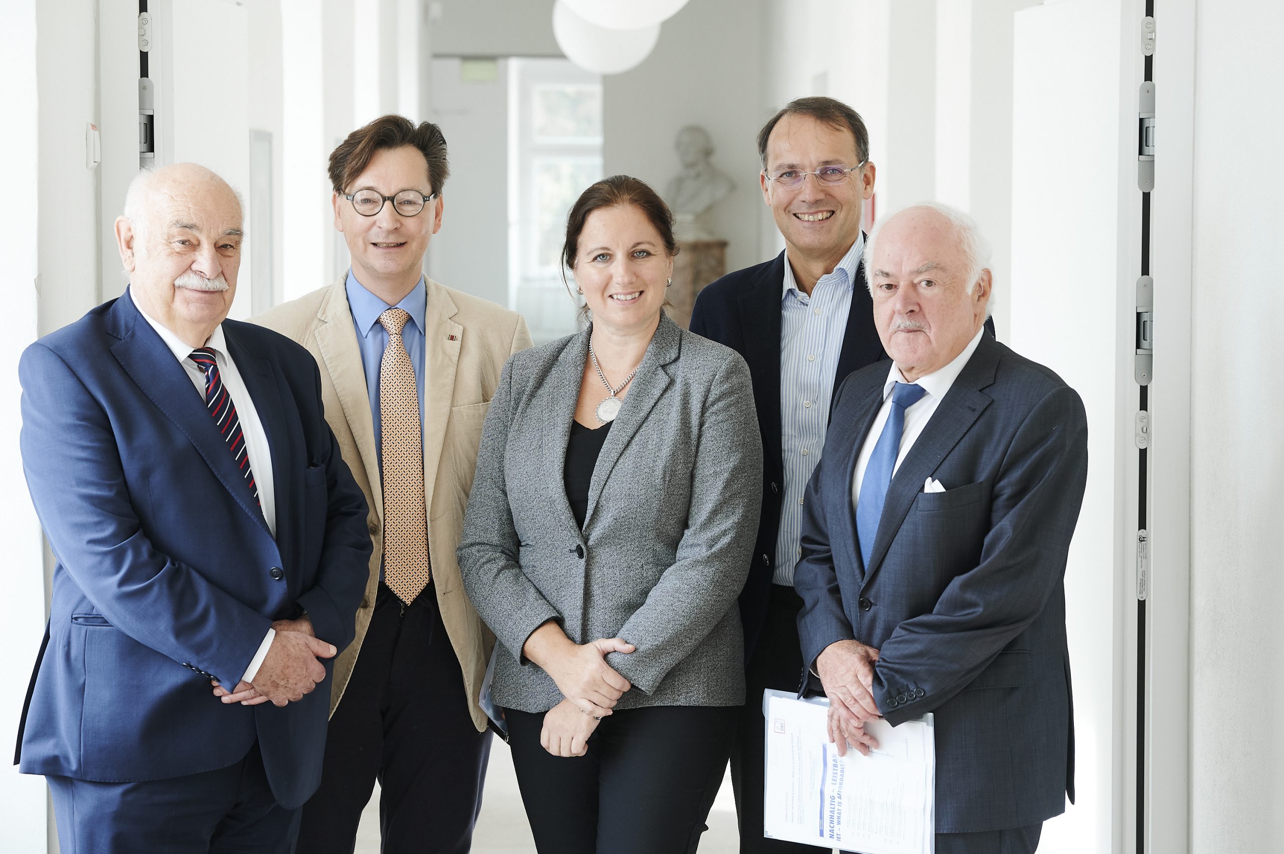Pressekonferenz des ÖAIE: Gesund, nachhaltig und leistbar: Wege zur Ernährung der Zukunft. v.l.n.r.: Klaus Dieter Jany, Sven-David Müller, Vanessa Stadlbauer-Köllner, Michael Trauner, Kurt Widhalm