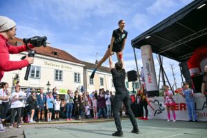 Showeinlage beim Herzlauf Niederösterreich © Foto Moser & Max Slovencik