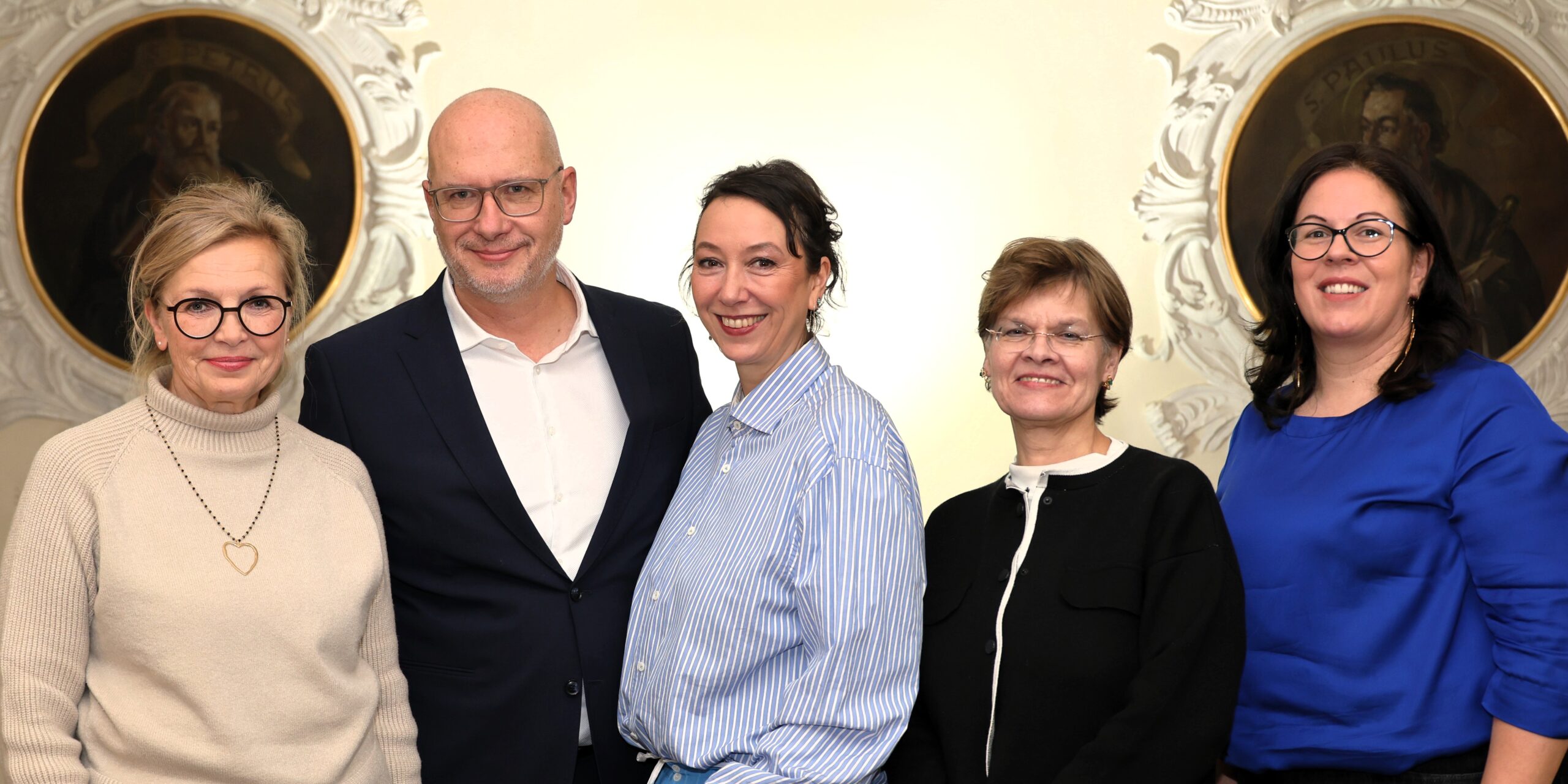 Gruppenfoto (v.l.n.r. Heidemarie Svehla, Andreas Weissenbäck, Ursula Strauß, Ulrike Greiner, Agnes Schwarzenberger-Berthold) © Johannes Martschin