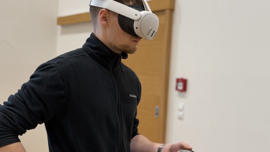 VR in der Sportmittelschule Hartberg © CC BY - Projektteam der SMS Hartberg mit IT Schwerpunkt